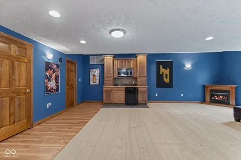 2418 Waterside Circle Avon IN 46123
