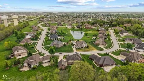 2418 Waterside Circle Avon IN 46123