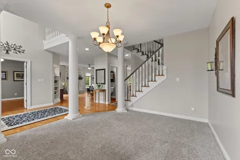 2418 Waterside Circle Avon IN 46123