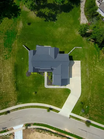 1872 Tipton Pointe Court Columbus IN 47201