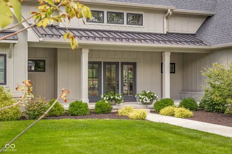 1872 Tipton Pointe Court Columbus IN 47201