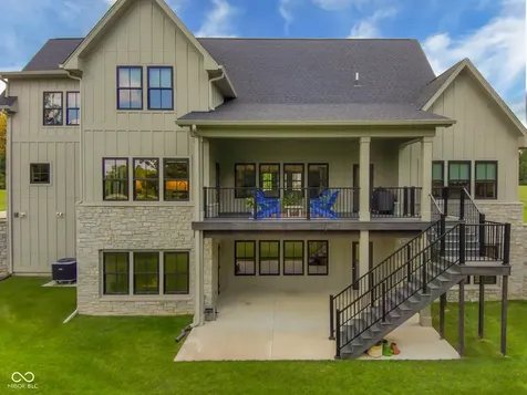 1872 Tipton Pointe Court Columbus IN 47201