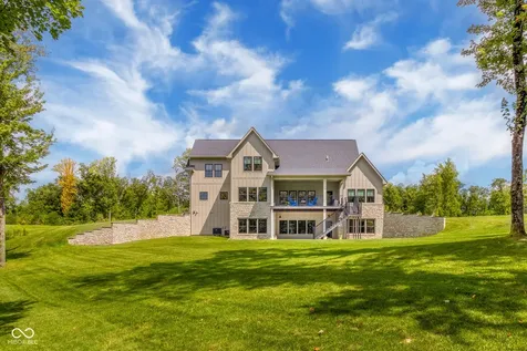 1872 Tipton Pointe Court Columbus IN 47201
