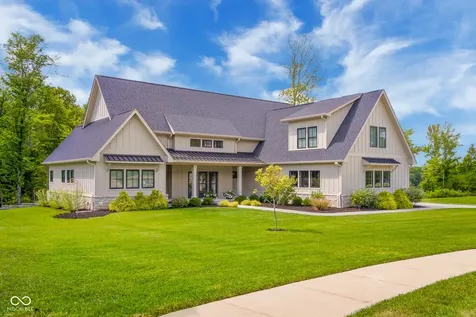 1872 Tipton Pointe Court Columbus IN 47201