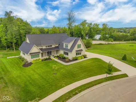 1872 Tipton Pointe Court Columbus IN 47201