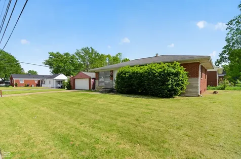 5831 E 40th Street Indianapolis IN 46226