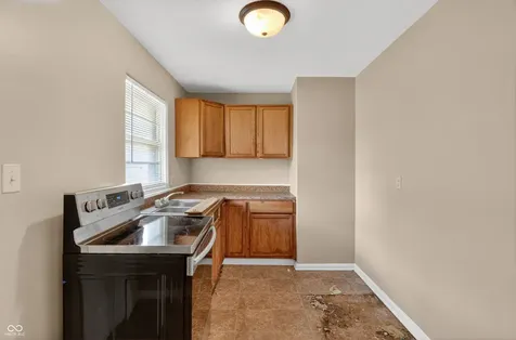 5831 E 40th Street Indianapolis IN 46226