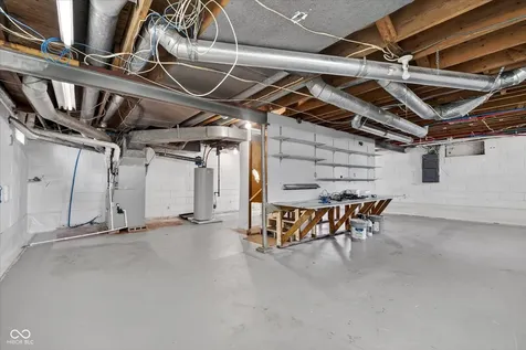1643 Lawrence Avenue Indianapolis IN 46227