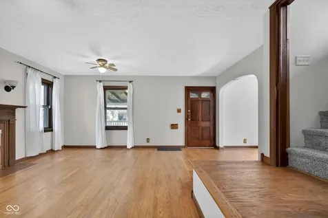 1643 Lawrence Avenue Indianapolis IN 46227