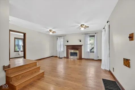 1643 Lawrence Avenue Indianapolis IN 46227