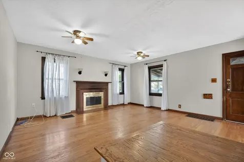 1643 Lawrence Avenue Indianapolis IN 46227