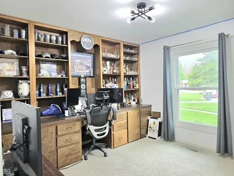8901 Black Hawk Lane Indianapolis IN 46234