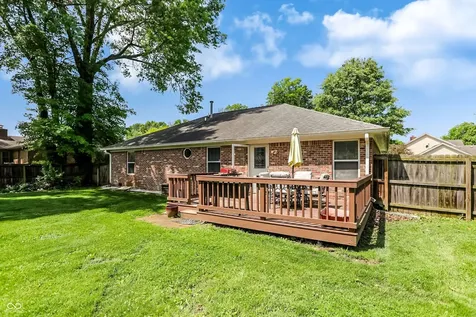 711 N Scott Drive Greenwood IN 46142