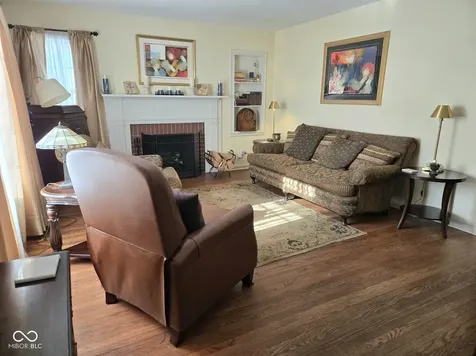 145 Woodside Avenue Indianapolis IN 46219