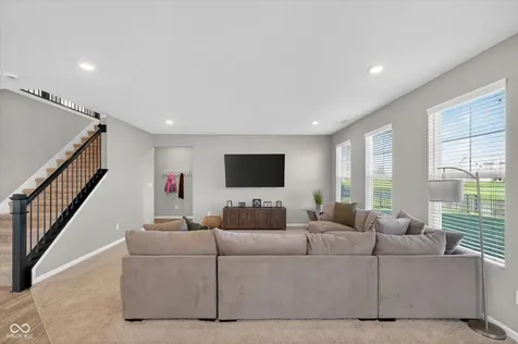 1573 N Clearwater Drive Greenfield IN 46140