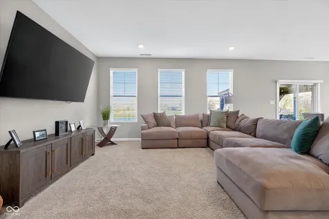 1573 N Clearwater Drive Greenfield IN 46140