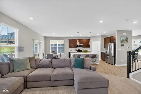 1573 N Clearwater Drive Greenfield IN 46140