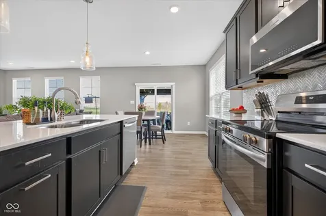 1573 N Clearwater Drive Greenfield IN 46140