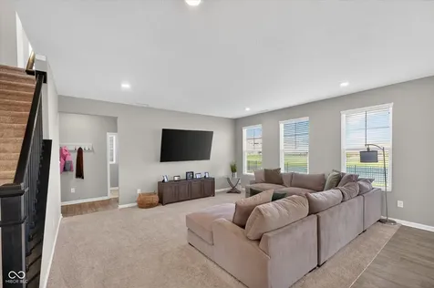 1573 N Clearwater Drive Greenfield IN 46140