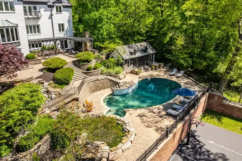 7779 Ridge Road Indianapolis IN 46240