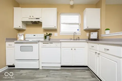 11618 Signet Lane Indianapolis IN 46235