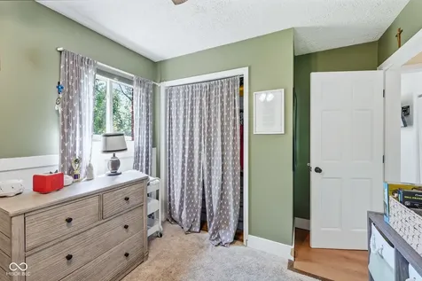 1912 Charles Street Avon IN 46123