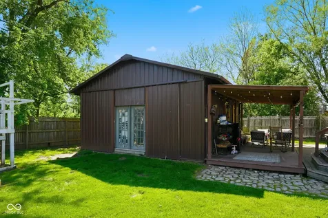 1912 Charles Street Avon IN 46123