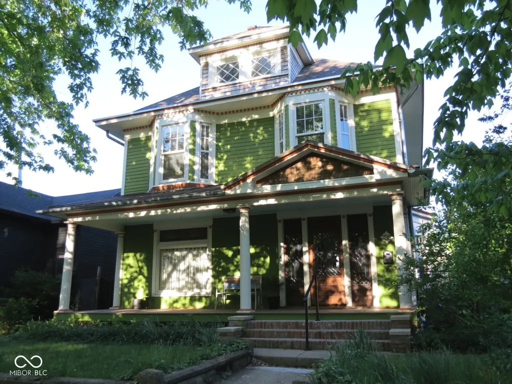 738 Lafayette Avenue Columbus IN 47201