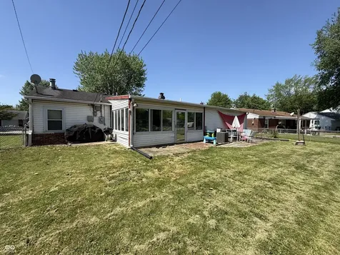 829 Delbrook Drive Whiteland IN 46184