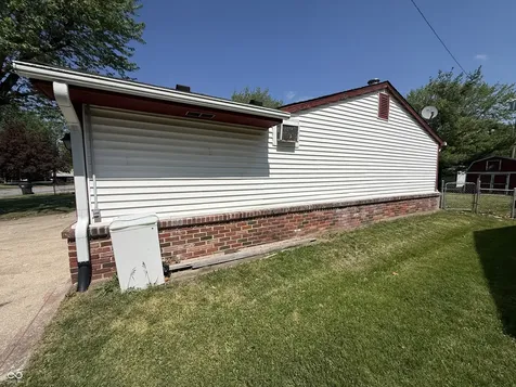 829 Delbrook Drive Whiteland IN 46184