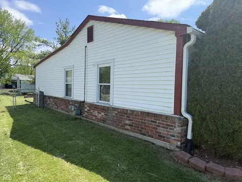 829 Delbrook Drive Whiteland IN 46184
