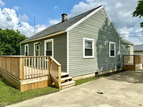 405 E Cowing Drive Muncie IN 47303