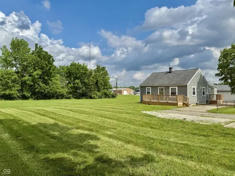405 E Cowing Drive Muncie IN 47303
