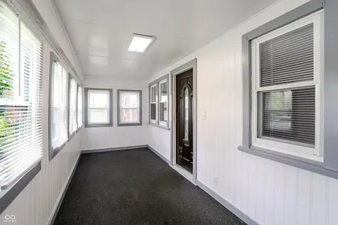 945 Cecil Avenue Indianapolis IN 46219