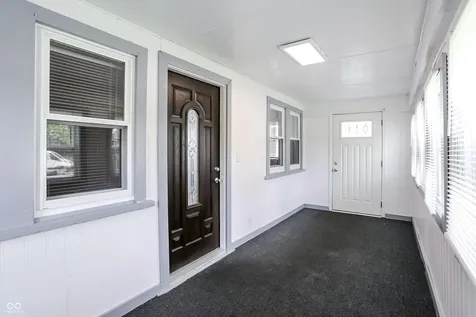 945 Cecil Avenue Indianapolis IN 46219