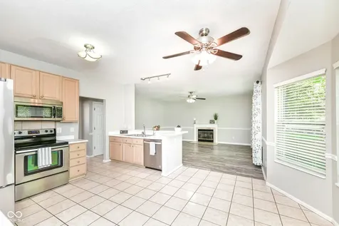 7942 Red Sunset Way Avon IN 46123