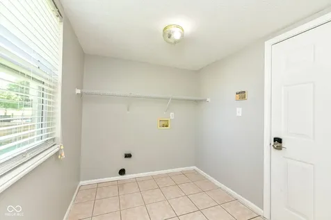7942 Red Sunset Way Avon IN 46123