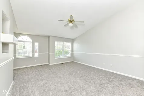 7942 Red Sunset Way Avon IN 46123