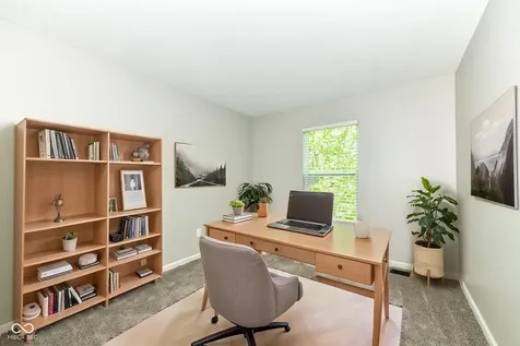 7942 Red Sunset Way Avon IN 46123