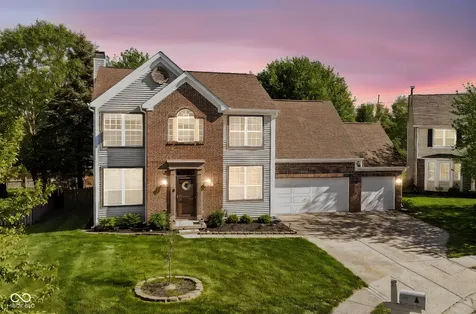 7942 Red Sunset Way Avon IN 46123