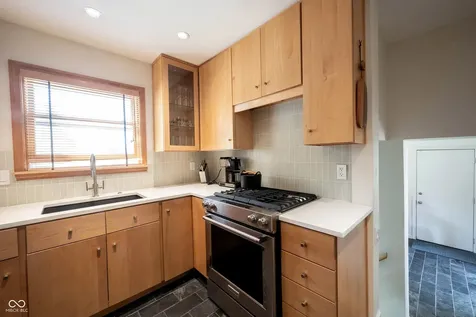 5402 Rosslyn Avenue Indianapolis IN 46220