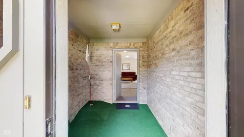 4221 Bay Leaf Circle Indianapolis IN 46237