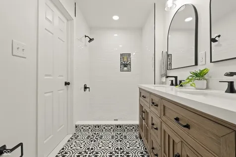 47 Schiller Street Indianapolis IN 46225