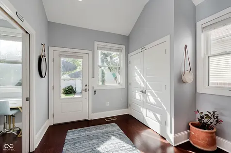 609 Sanders Street Indianapolis IN 46203
