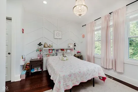 609 Sanders Street Indianapolis IN 46203