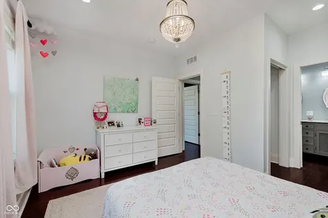 609 Sanders Street Indianapolis IN 46203