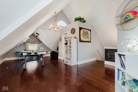 609 Sanders Street Indianapolis IN 46203
