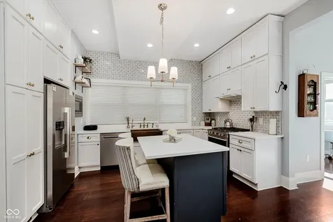 609 Sanders Street Indianapolis IN 46203