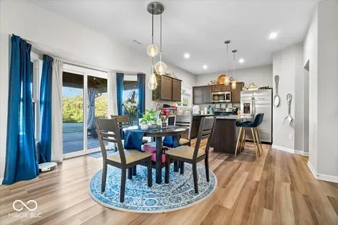 5162 Arling Drive Indianapolis IN 46237