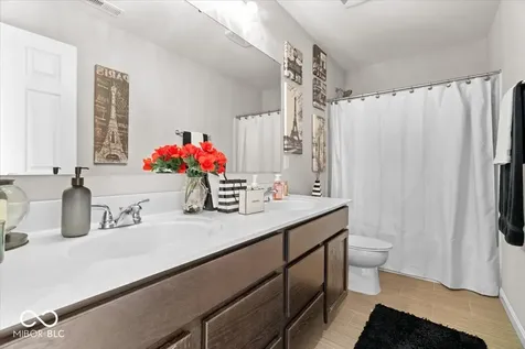 5162 Arling Drive Indianapolis IN 46237